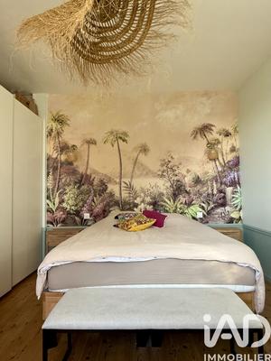 Maison - 180 m² - 7 pièces