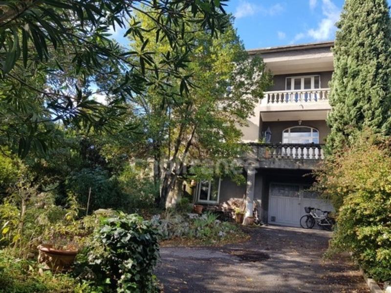 Maison - 188 m² - 8 pièces