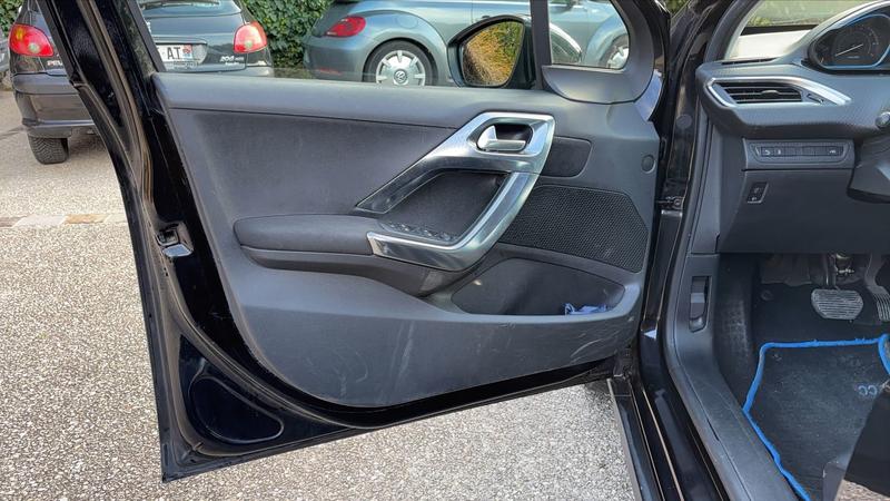 Peugeot 2008 1.6 VTi 120 Allure - Automatique