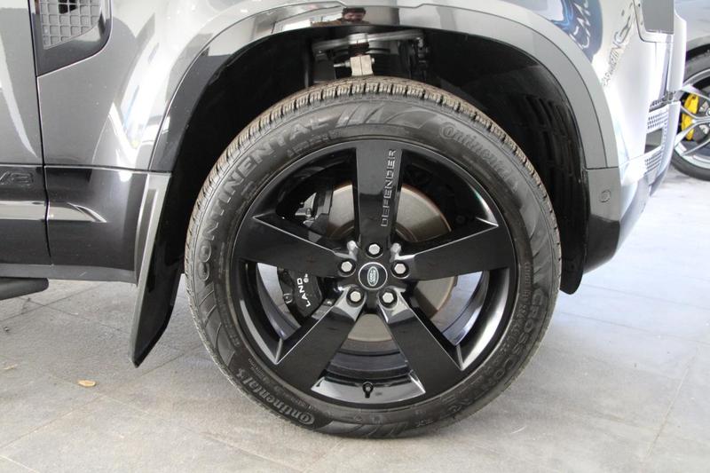 Land Rover Defender 90 5.0 V8 P525