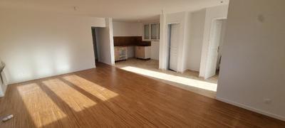 Maison - 75 m² - 4 pièces