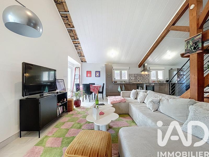 Maison - 270 m² - 10 pièces