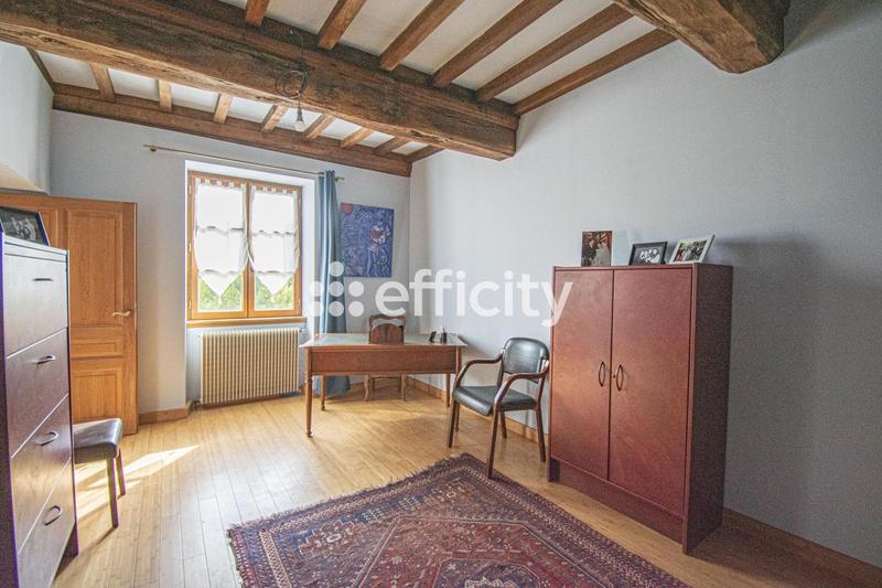 Maison - 480 m² - 13 pièces