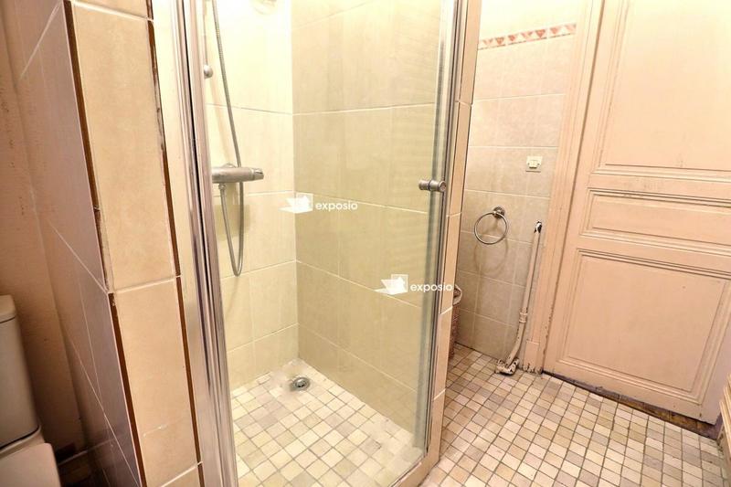 Maison - 247 m² - 8 pièces