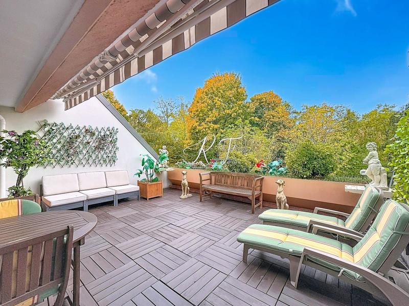 Appartement - 110 m² - 5 pièces