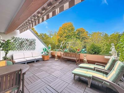 Appartement - 110 m² - 5 pièces