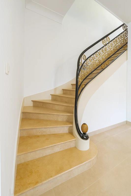 Maison - 136 m² - 6 pièces