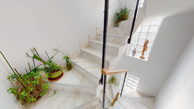 Duplex - 176 m² - 8 pièces