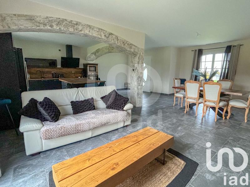 Maison - 152 m² - 7 pièces