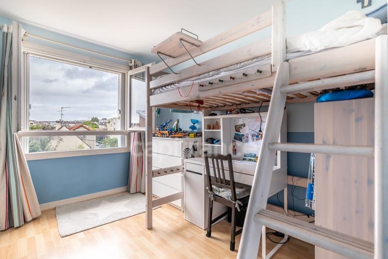 Appartement - 100 m² - 6 pièces