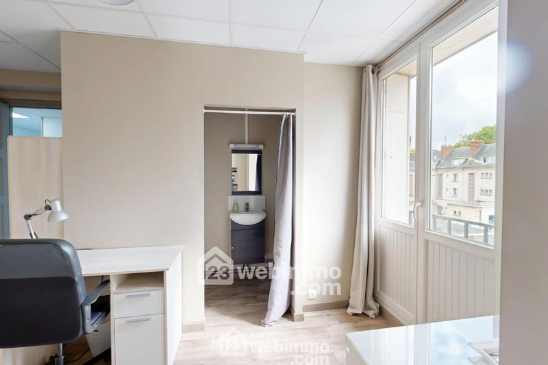 Appartement - 137 m² - 8 pièces