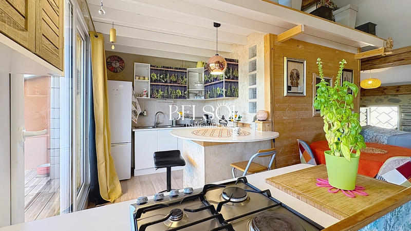 Maison - 210 m² - 6 pièces