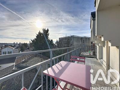 Appartement - 82 m² - 4 pièces