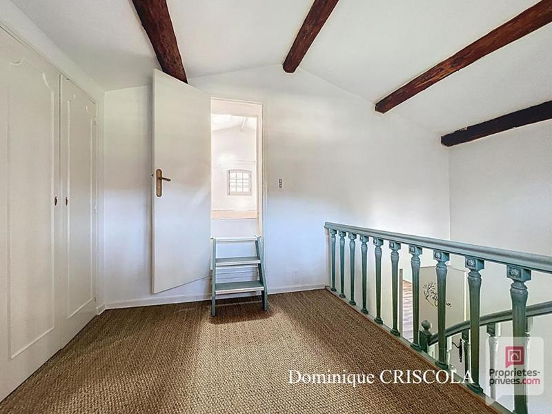 Maison - 300 m² - 12 pièces