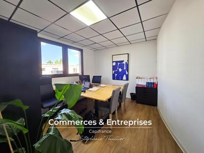 Bureau - 74 m² - 1 pièce