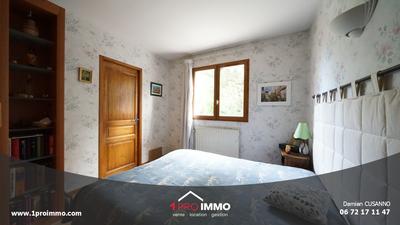 Maison - 99 m² - 5 pièces