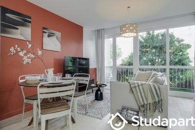 Chambre - 11 m² - 1 pièce