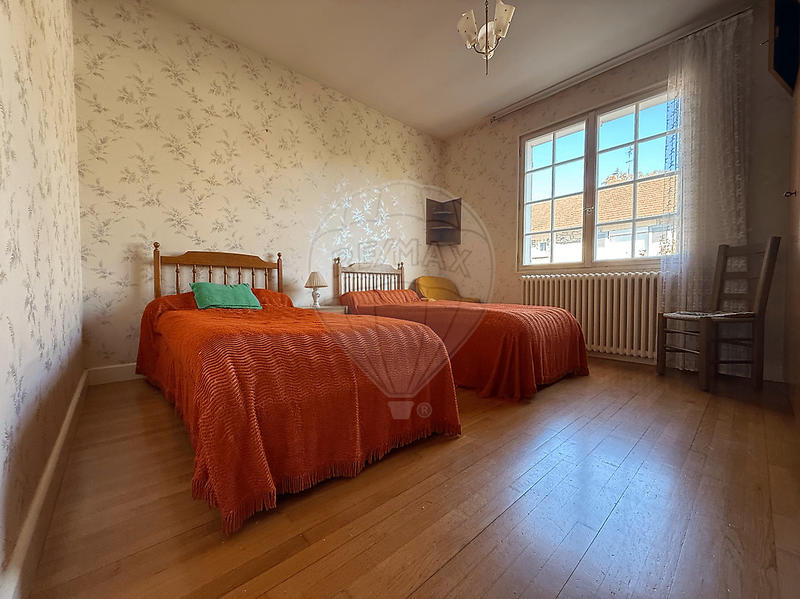 Maison - 105 m² - 5 pièces