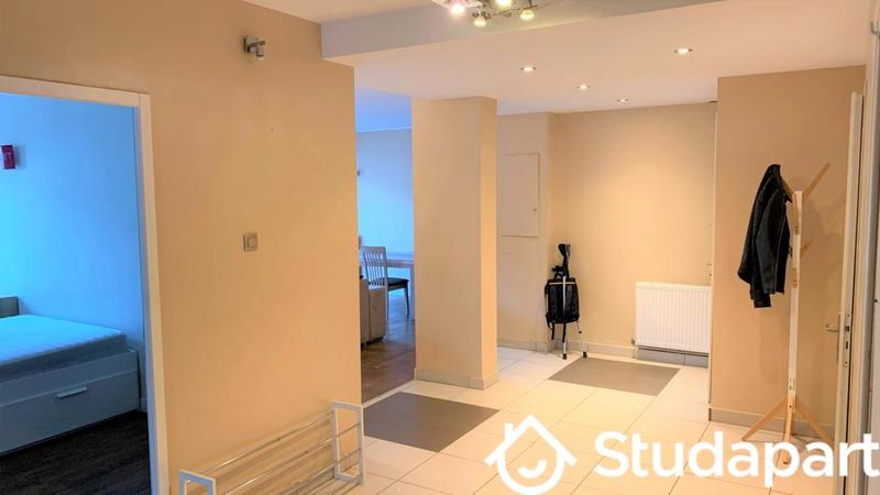 Chambre - 12 m² - 1 pièce