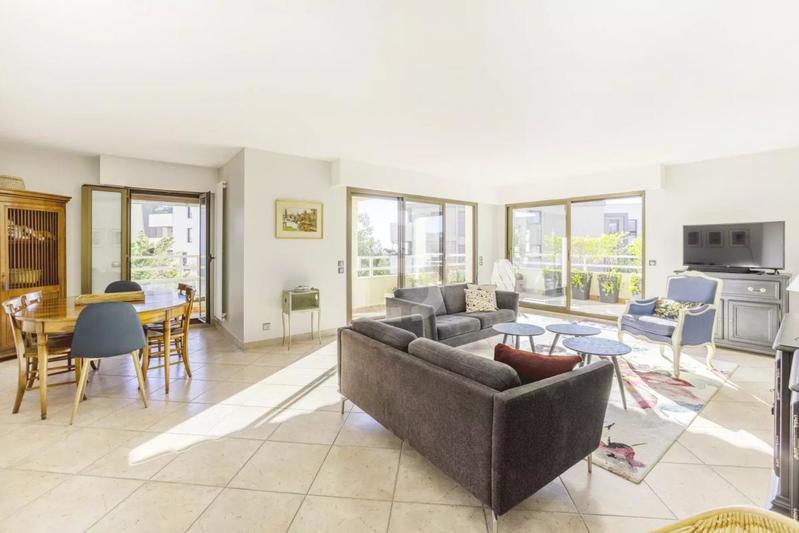 Appartement - 102 m² - 4 pièces