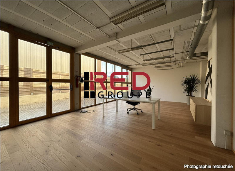 Local d'activités - 127 m²