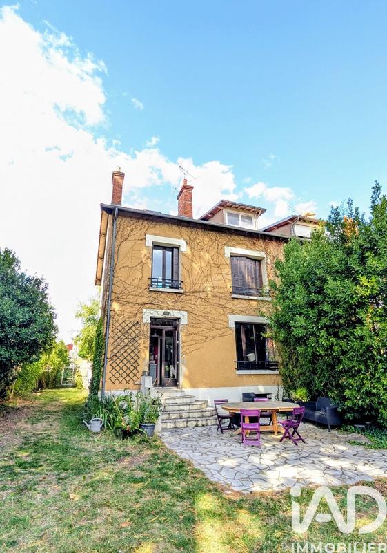Maison - 160 m² - 7 pièces