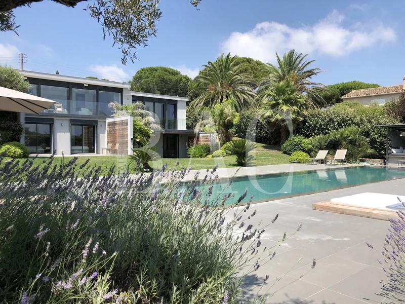 Villa - 250 m² - 7 pièces