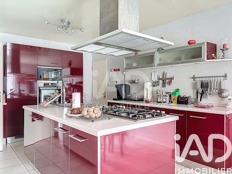 Maison - 143 m² - 7 pièces