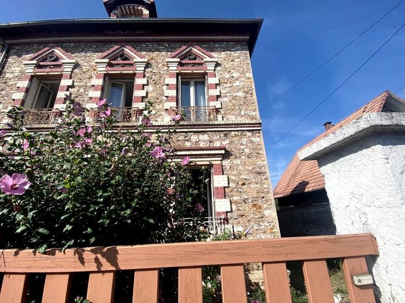 Maison - 174 m² - 7 pièces