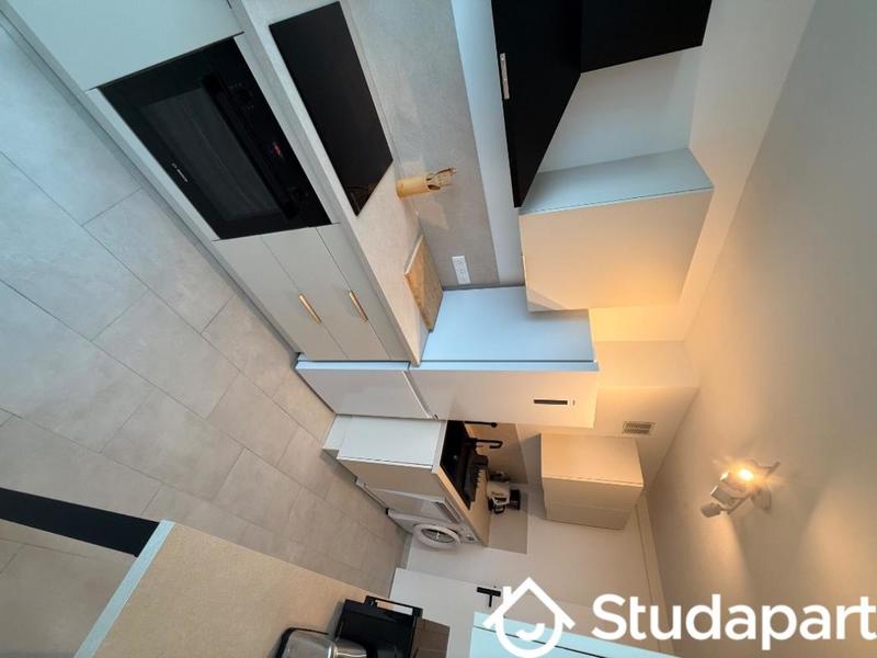 Chambre - 9 m² - 1 pièce