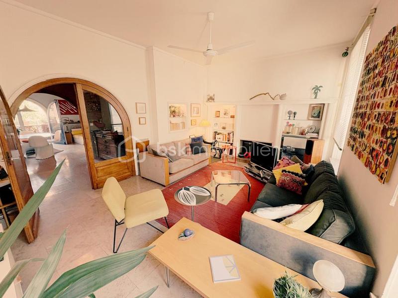 Loft - 98 m² - 4 pièces