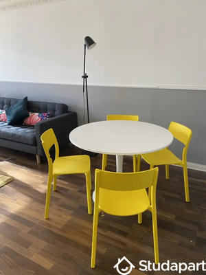 Chambre - 12 m² - 1 pièce