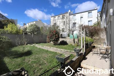 Chambre - 13 m² - 1 pièce