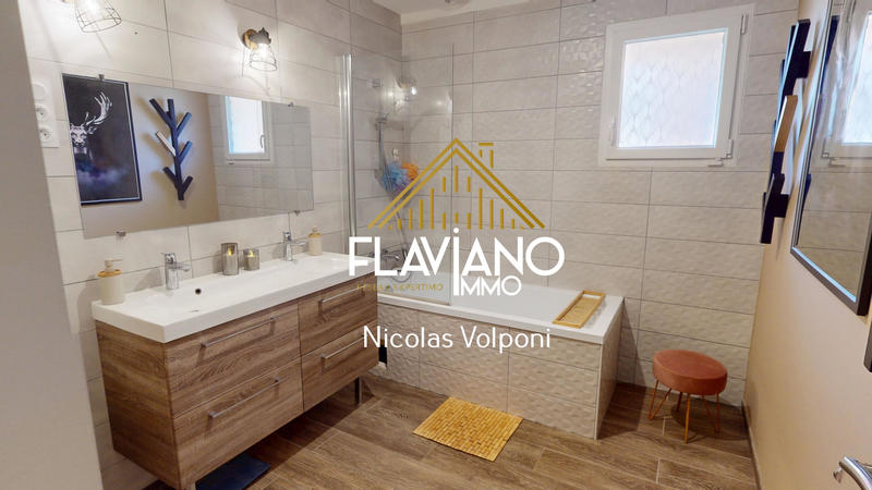 Maison - 150 m² - 5 pièces