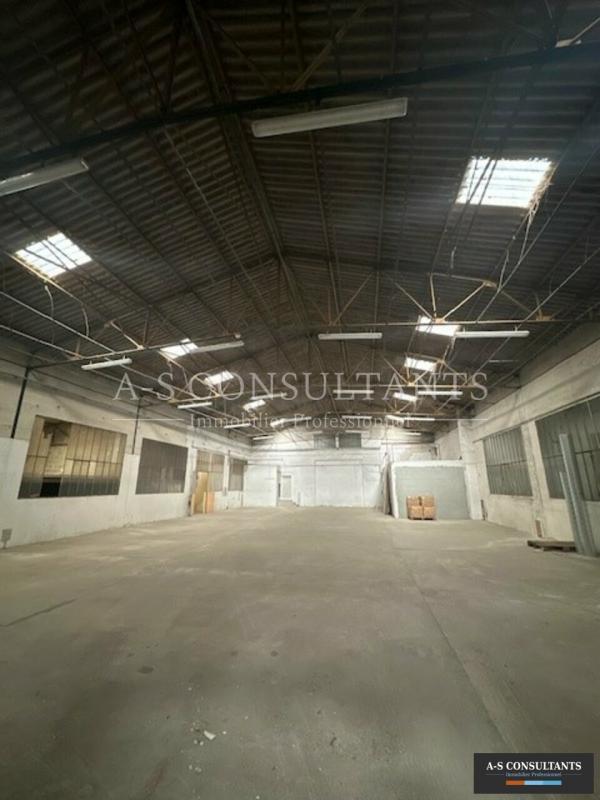 Entrepôt - 800 m²