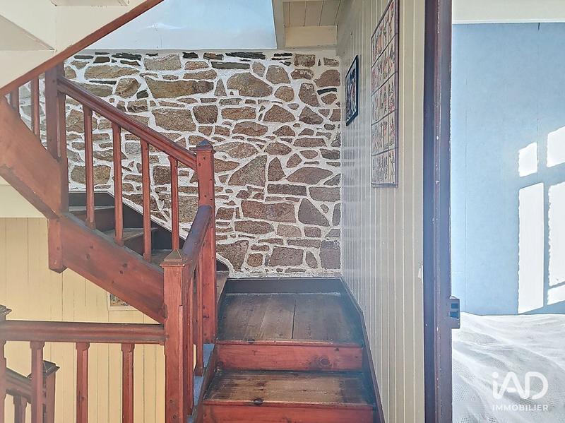 Maison - 208 m² - 9 pièces