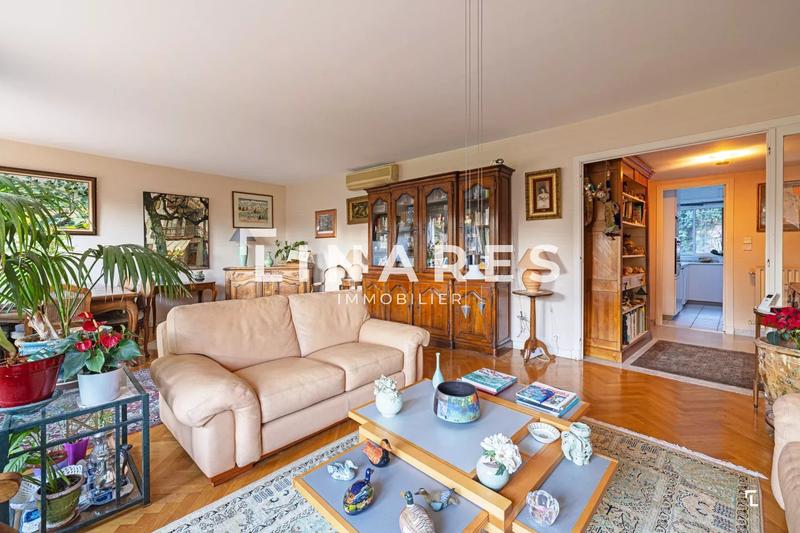 Appartement - 120 m² - 5 pièces