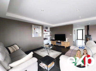 Maison - 183 m² - 7 pièces