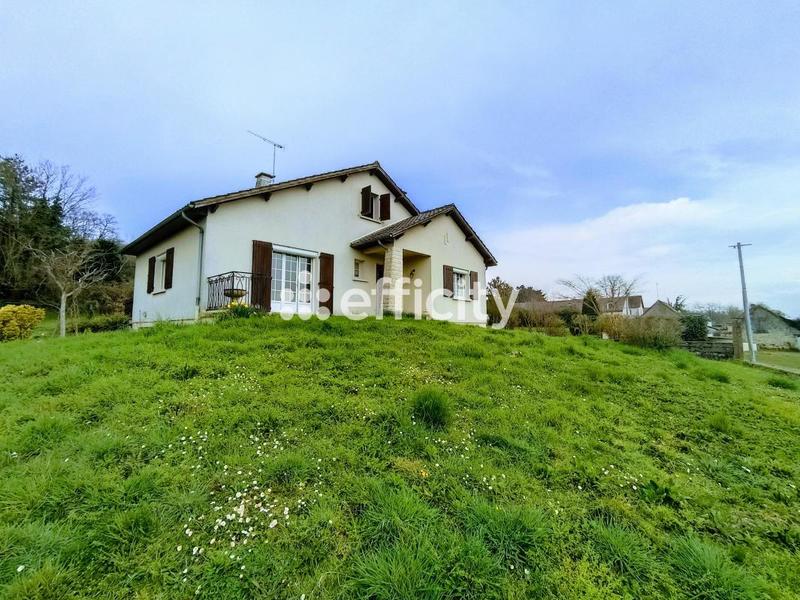 Maison - 92 m² - 5 pièces