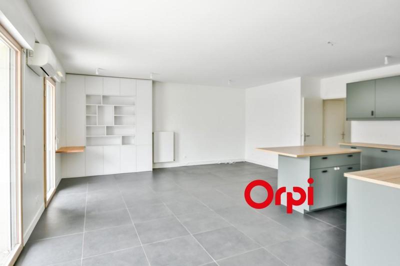 Appartement - 94 m² - 4 pièces