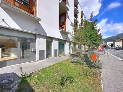 Local commercial - 193 m²