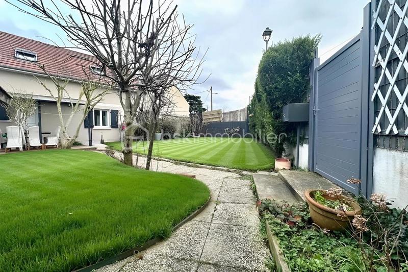 Maison - 106 m² - 5 pièces