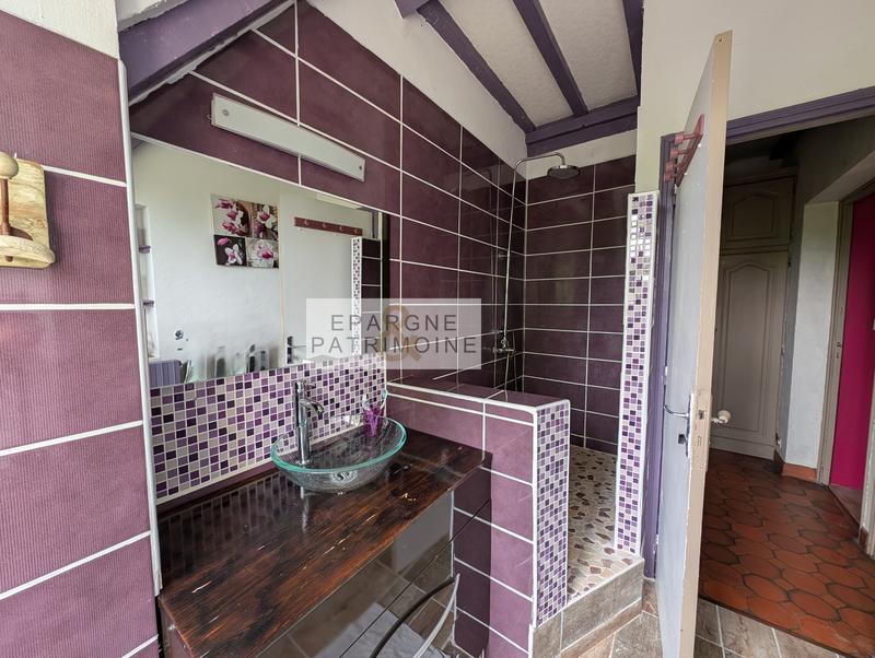 Maison traditionnelle - 203 m² - 9 pièces