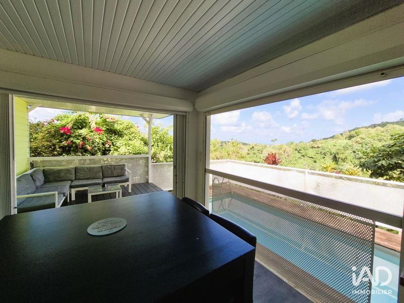 Maison - 249 m² - 10 pièces