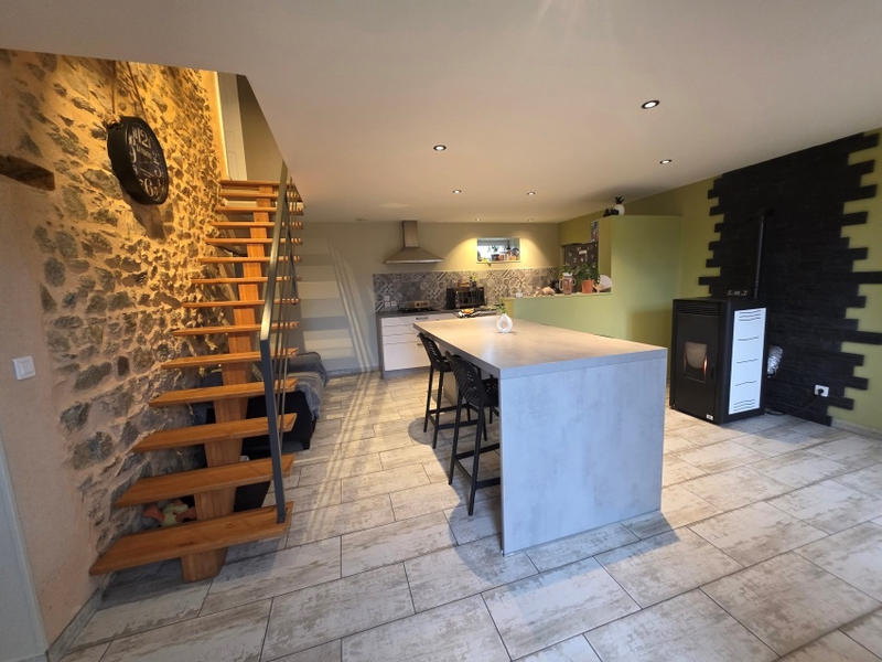 Maison - 170 m² - 5 pièces