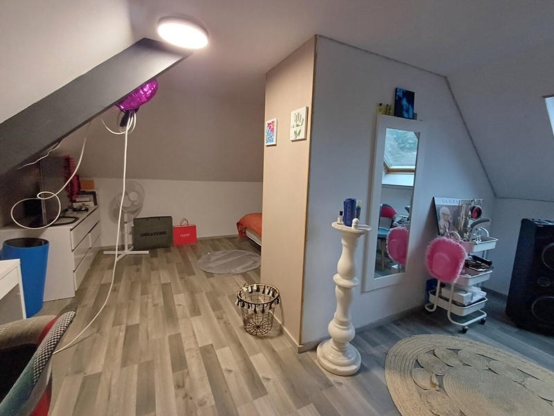 Maison - 107 m² - 6 pièces