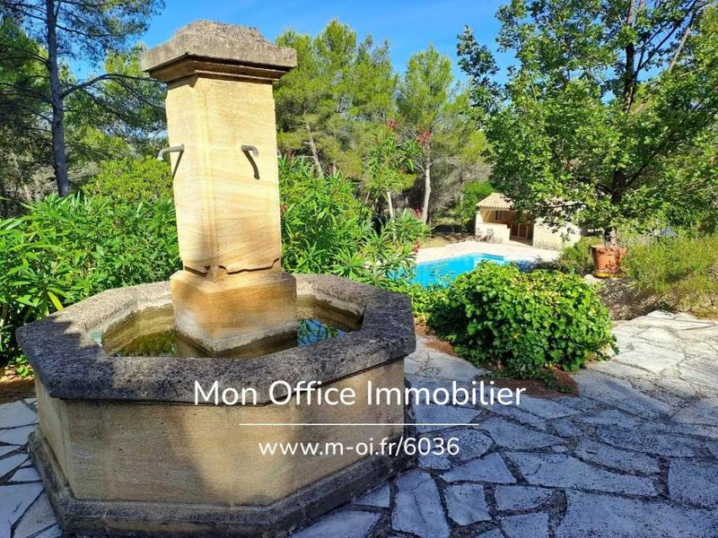 Maison - 185 m² - 7 pièces