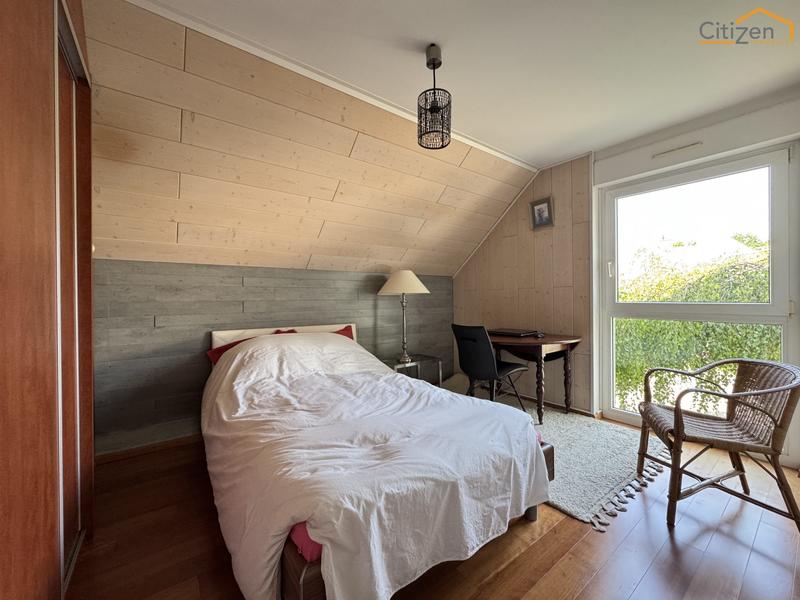 Maison contemporaine - 209 m² - 6 pièces