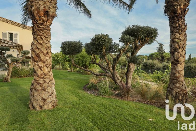 Maison - 425 m² - 8 pièces