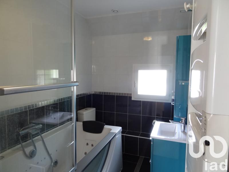 Maison - 225 m² - 6 pièces